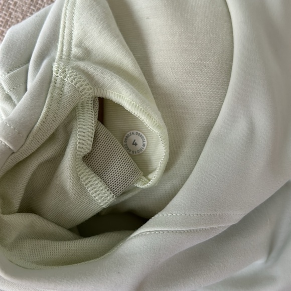 Lululemon high neck tank - Picture 3 of 3